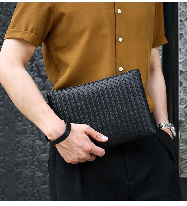 Classic Pouch